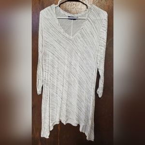 White Shark-Bite top size large